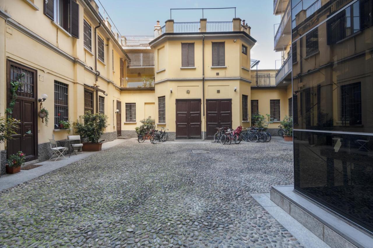 Appartement Super Modern And Design Apartment, A Due Passi Dai Navigli *